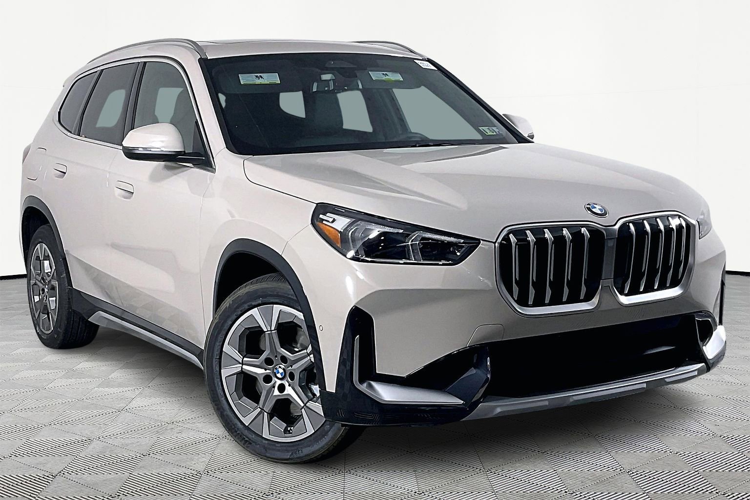 New 2026 BMW X1 xDrive28i image 2