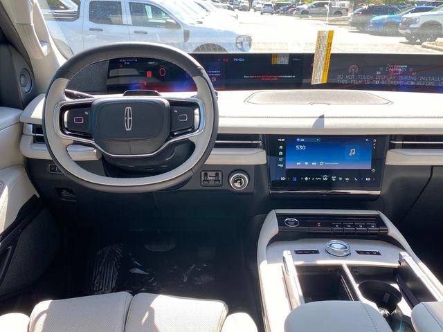 New 2026 Lincoln Navigator Reserve w/ Jet Appearance Package AWD/4WD image 6