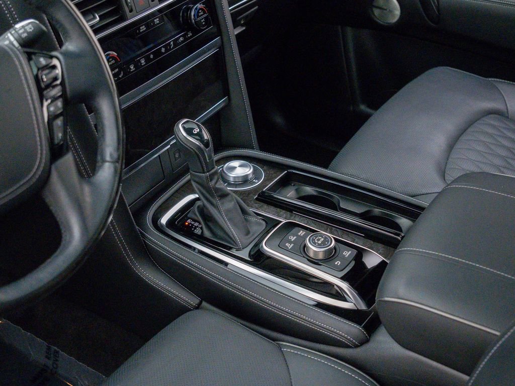 Used 2024 INFINITI QX80 Sensory image 12