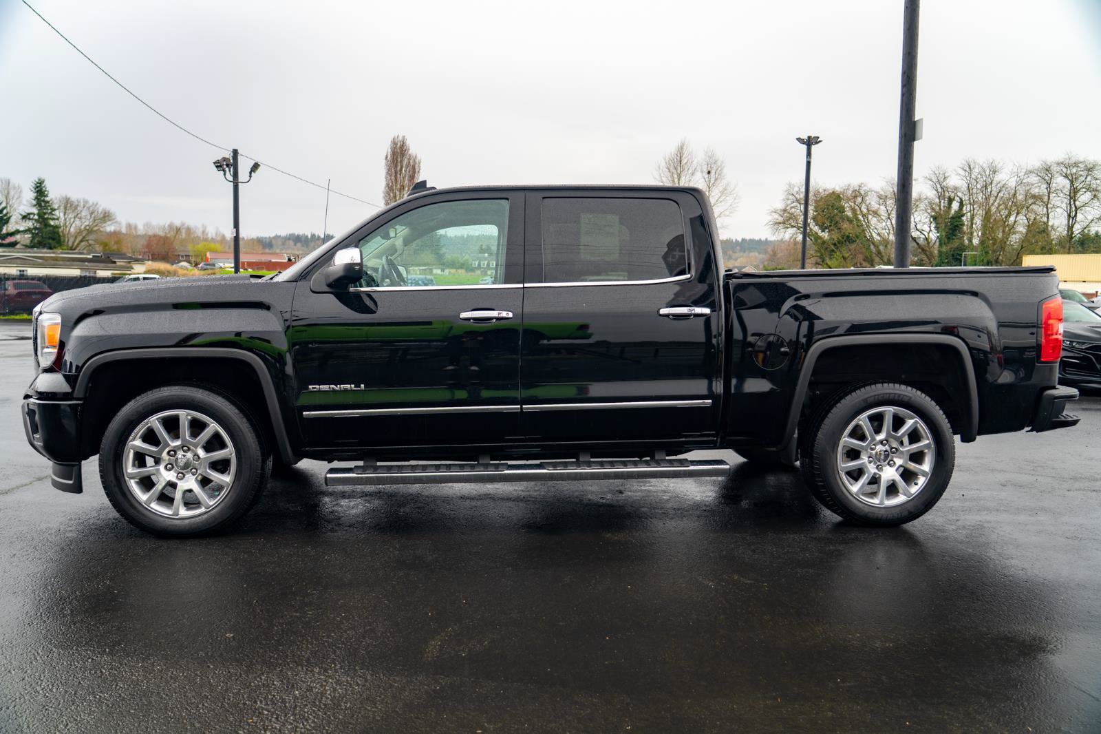 Used 2015 GMC Sierra 1500 Denali w/ Driver Alert Package AWD/4WD image 14