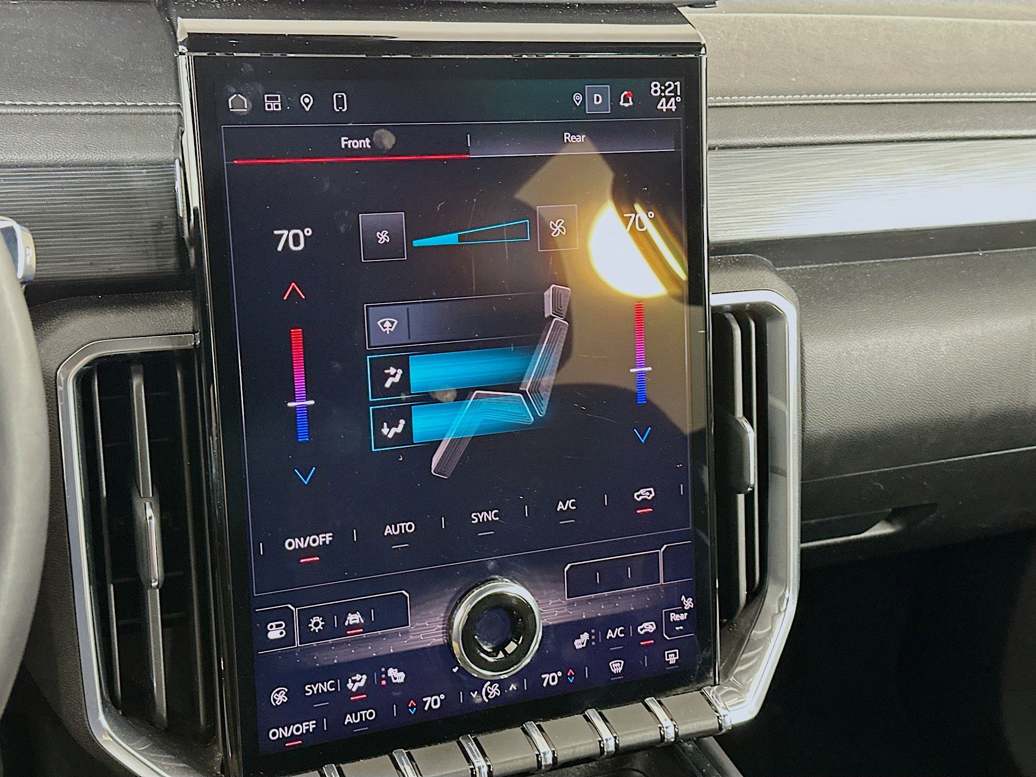 Used 2025 GMC Acadia Elevation image 24