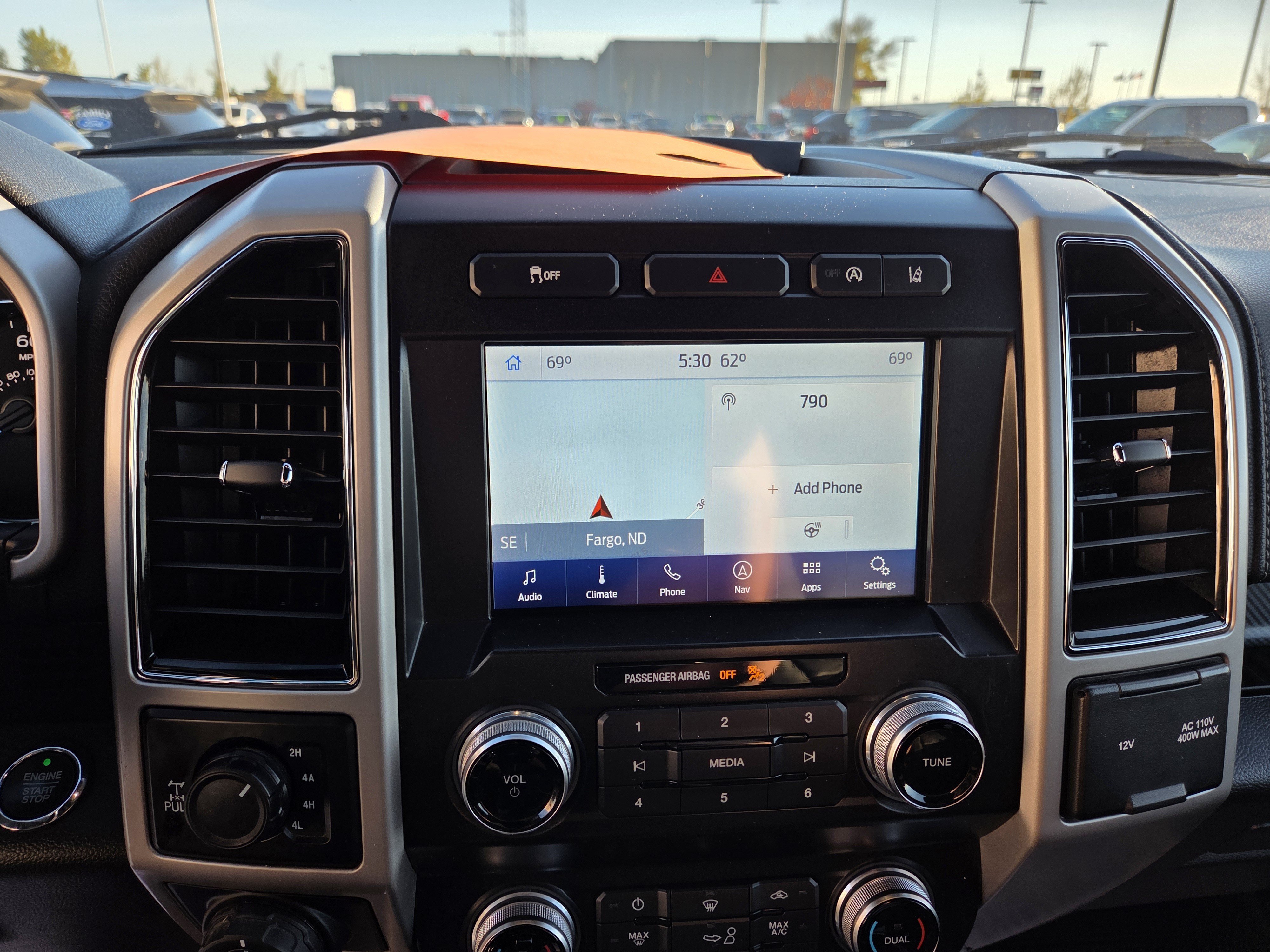 Used 2020 Ford F150 Lariat w/ Equipment Group 502A Luxury AWD/4WD image 15