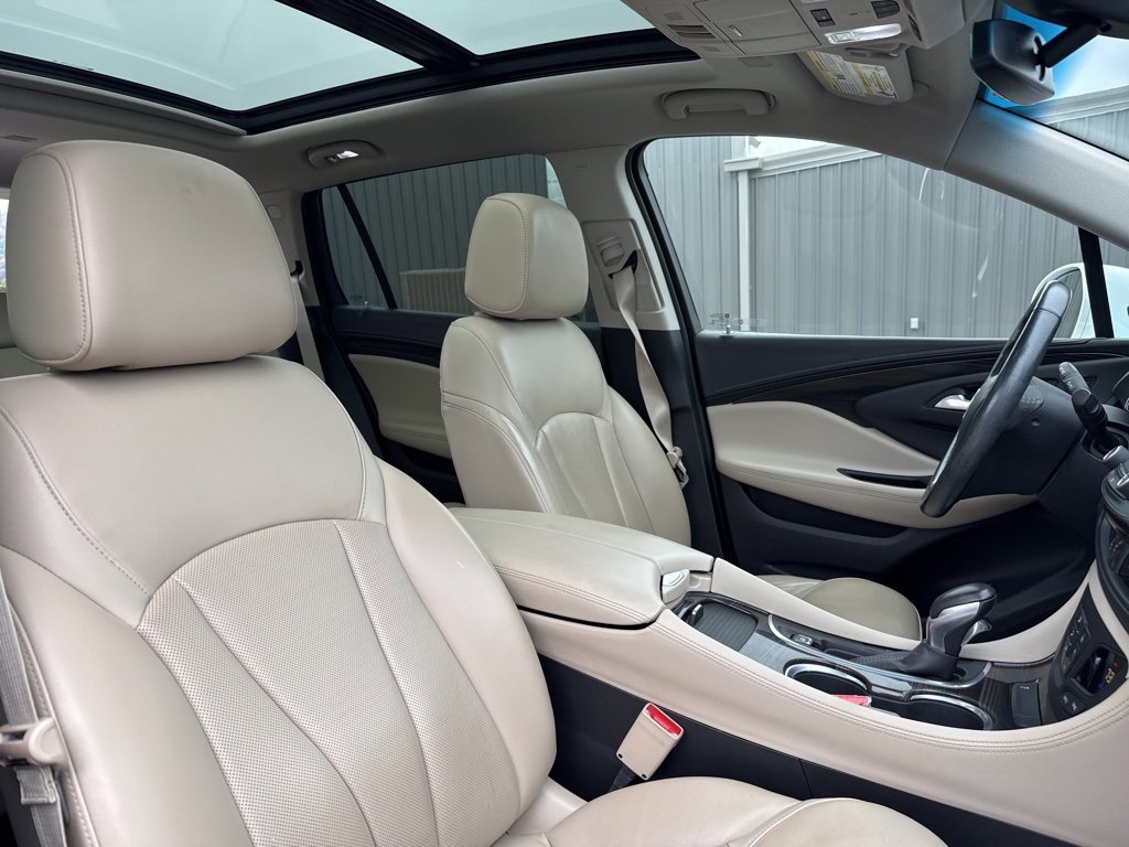 Used 2020 Buick Envision Essence image 20