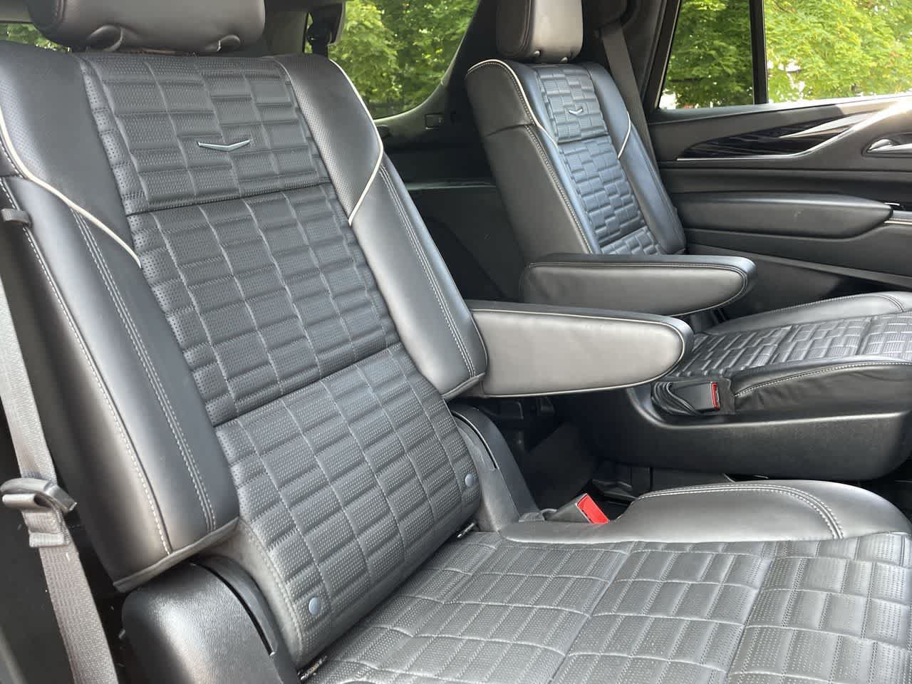 Used 2023 Cadillac Escalade V AWD/4WD image 15
