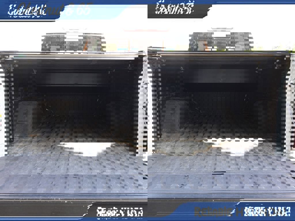 Used 2019 GMC Sierra 1500 SLT w/ SLT Premium Plus Package AWD/4WD image 15