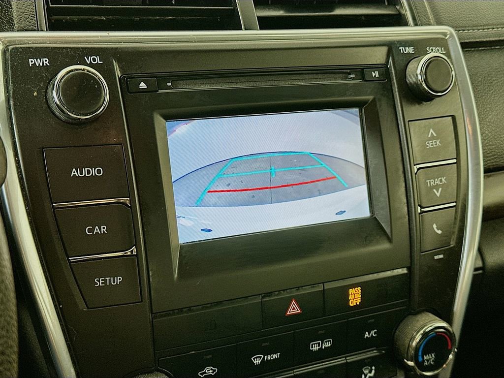 Used 2015 Toyota Camry LE FWD image 19