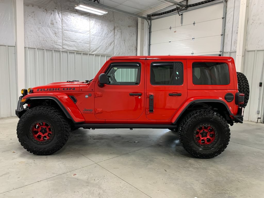 Used 2024 Jeep Wrangler Unlimited Rubicon AWD/4WD image 3