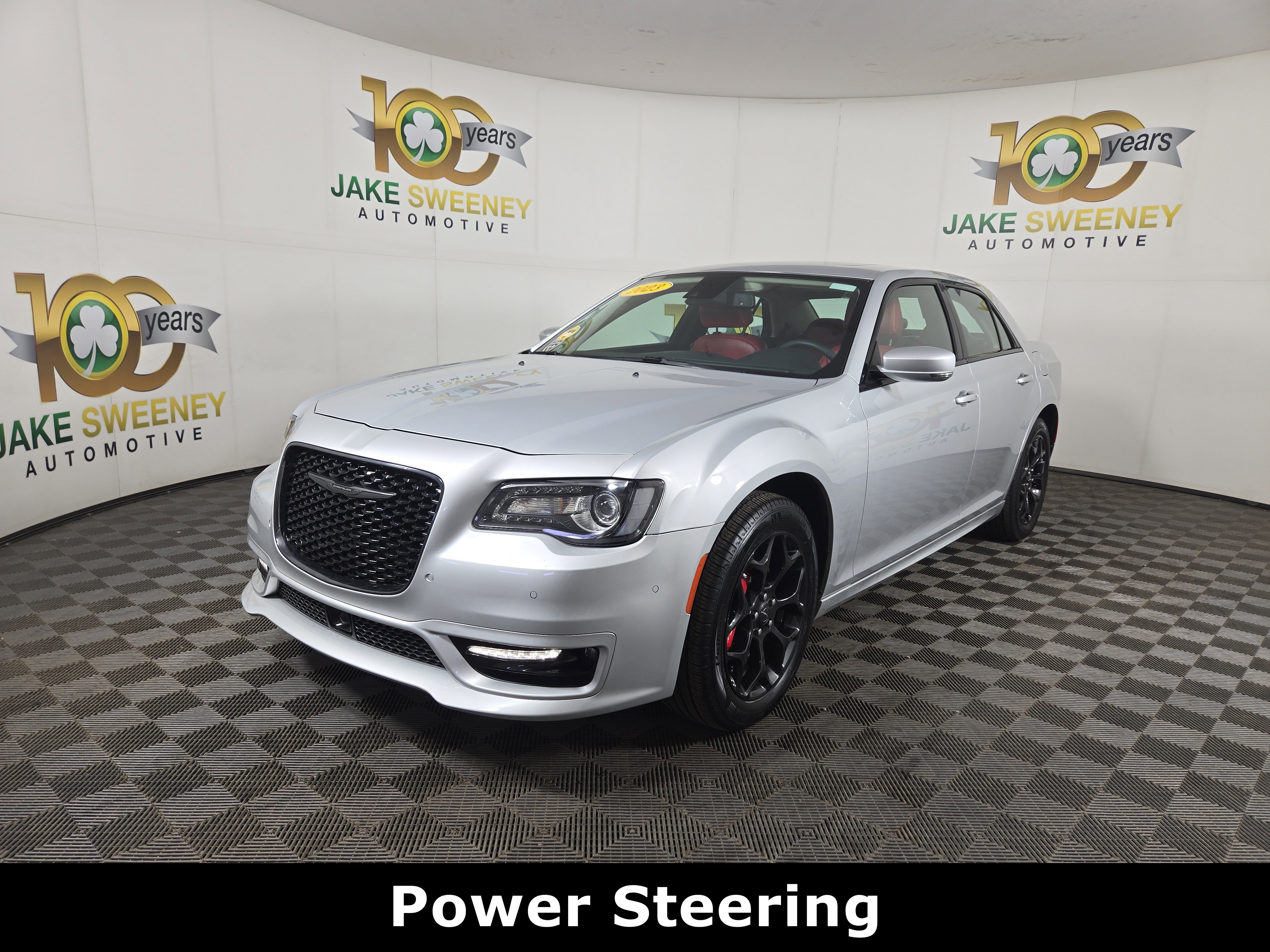 Used 2023 Chrysler 300 Touring L w/ Popular Equipment Group image 3