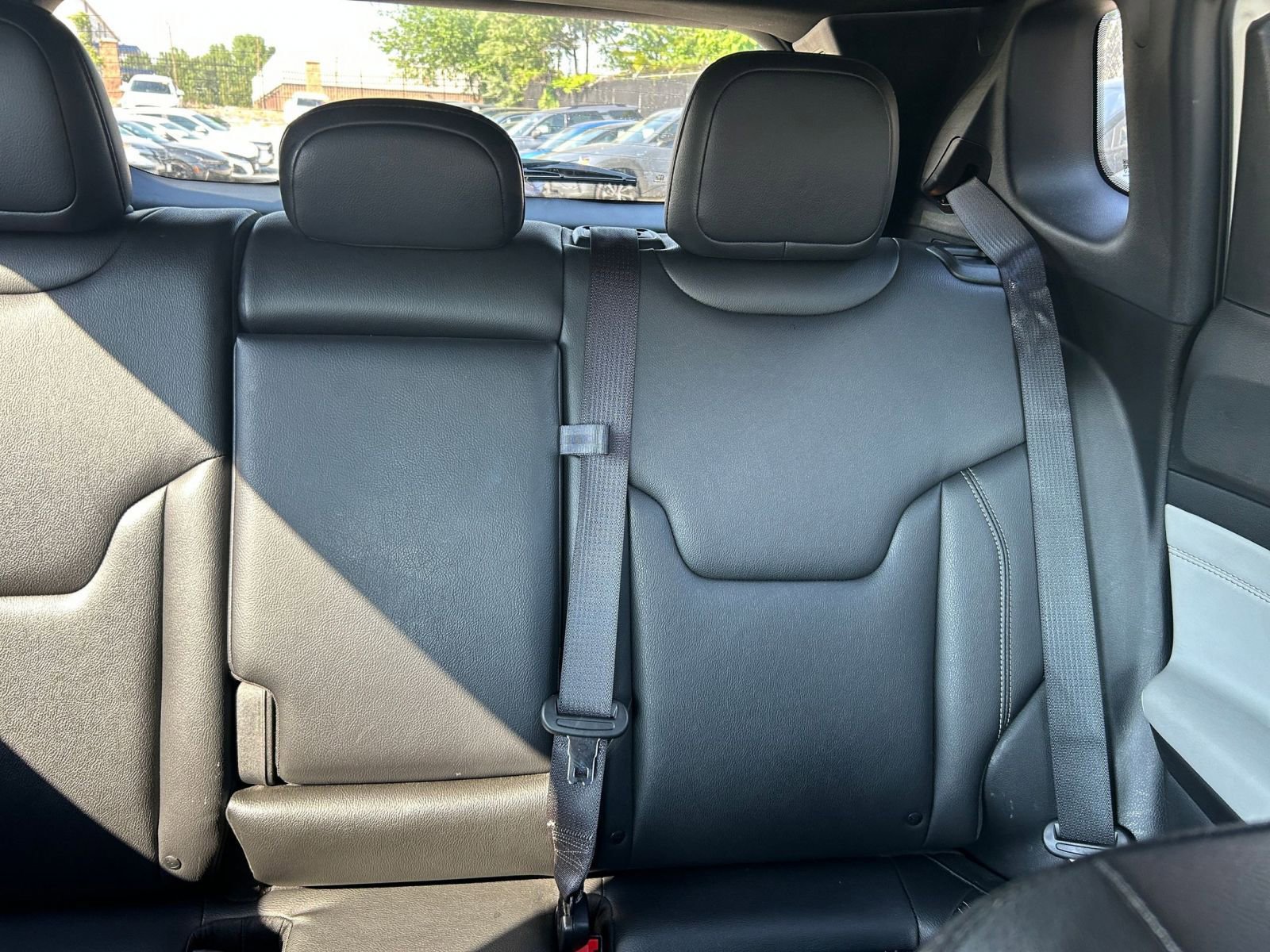 Used 2025 Jeep Compass Limited AWD/4WD image 32