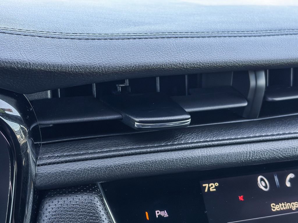 Used 2017 Cadillac XT5 Luxury w/ Driver Awareness Package image 27