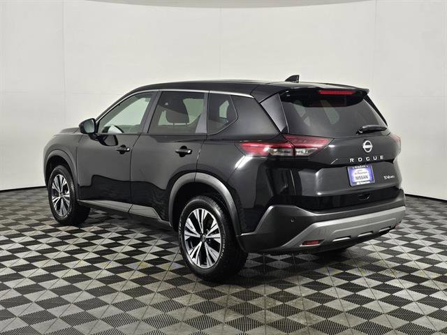 Used 2023 Nissan Rogue SV image 7
