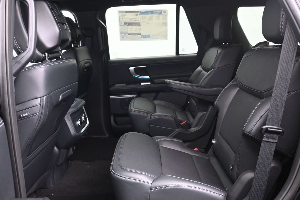 New 2026 Ford Expedition Platinum w/ Stealth Appearance Package AWD/4WD image 10