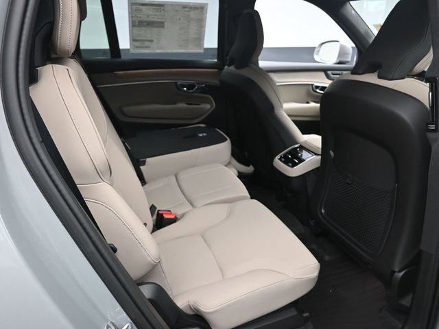 Used 2026 Volvo XC90 B6 Plus w/ Protection Package Premier image 28