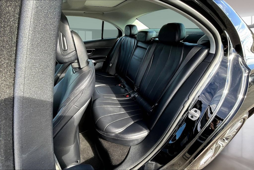 Certified 2024 Mercedes-Benz E 350 4MATIC Sedan image 25