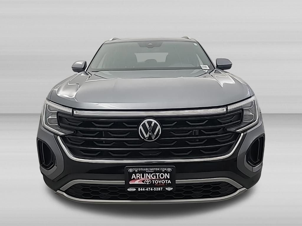 Used 2025 Volkswagen Atlas Cross Sport SE FWD image 9