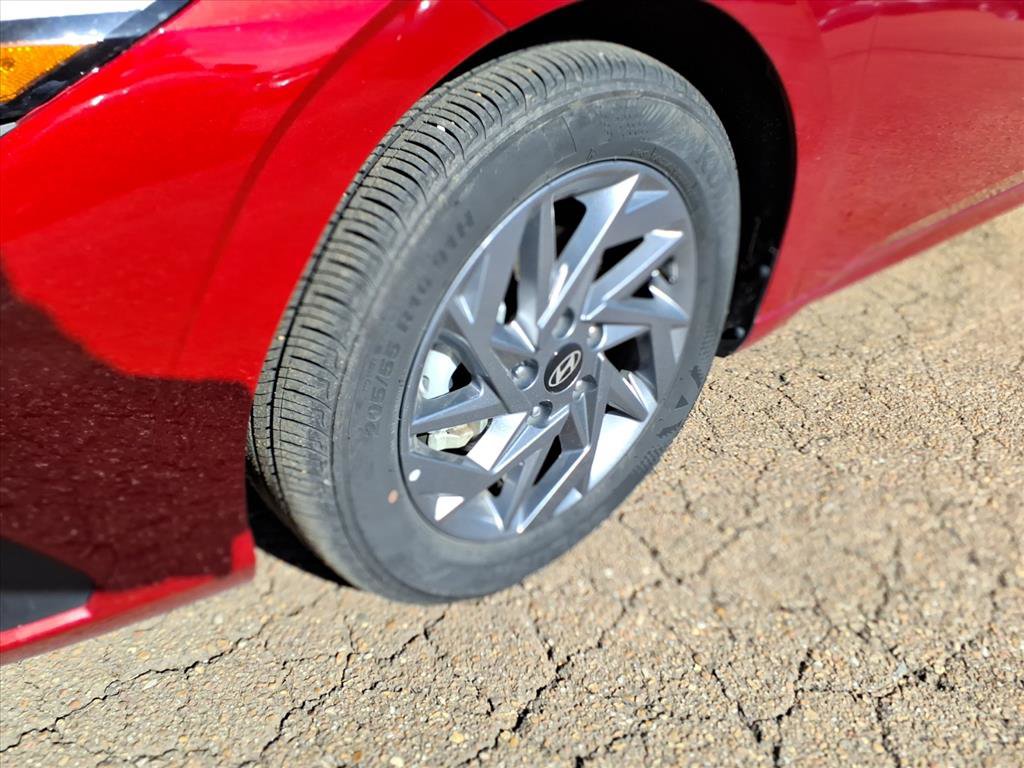 New 2025 Hyundai Elantra Blue image 9