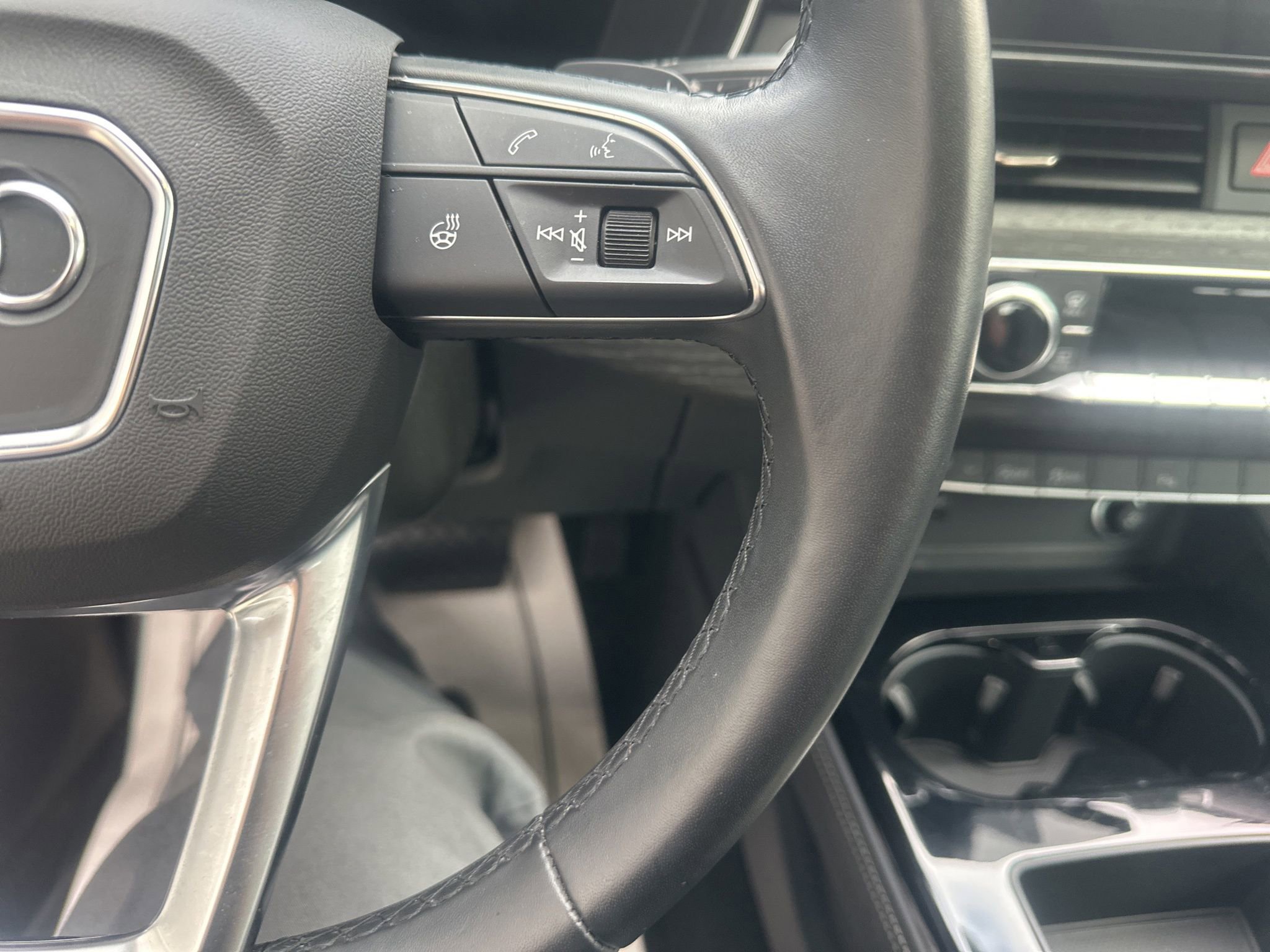 Used 2024 Audi A4 2.0T Premium Plus AWD/4WD image 25