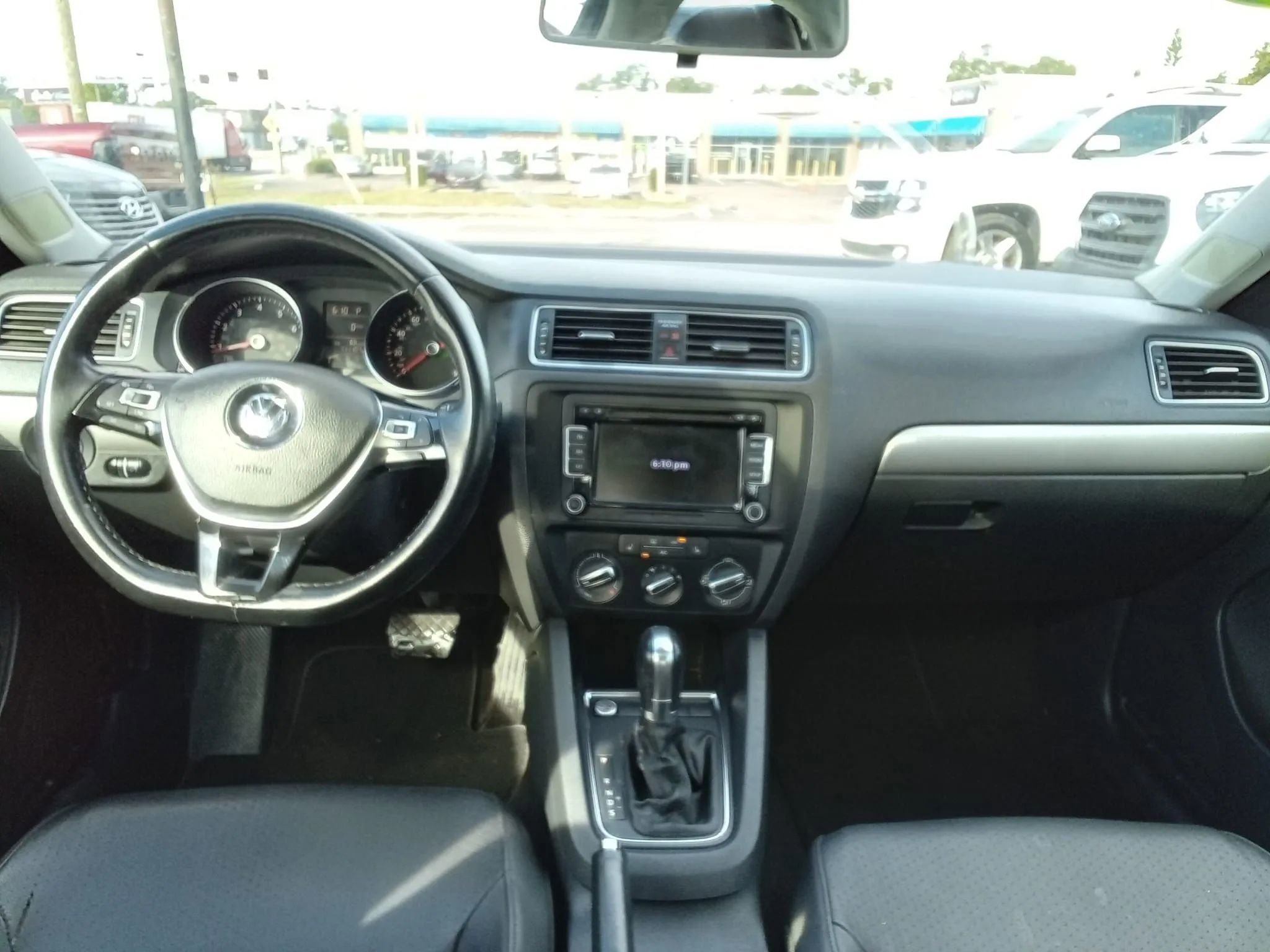 Used 2015 Volkswagen Jetta SE image 11