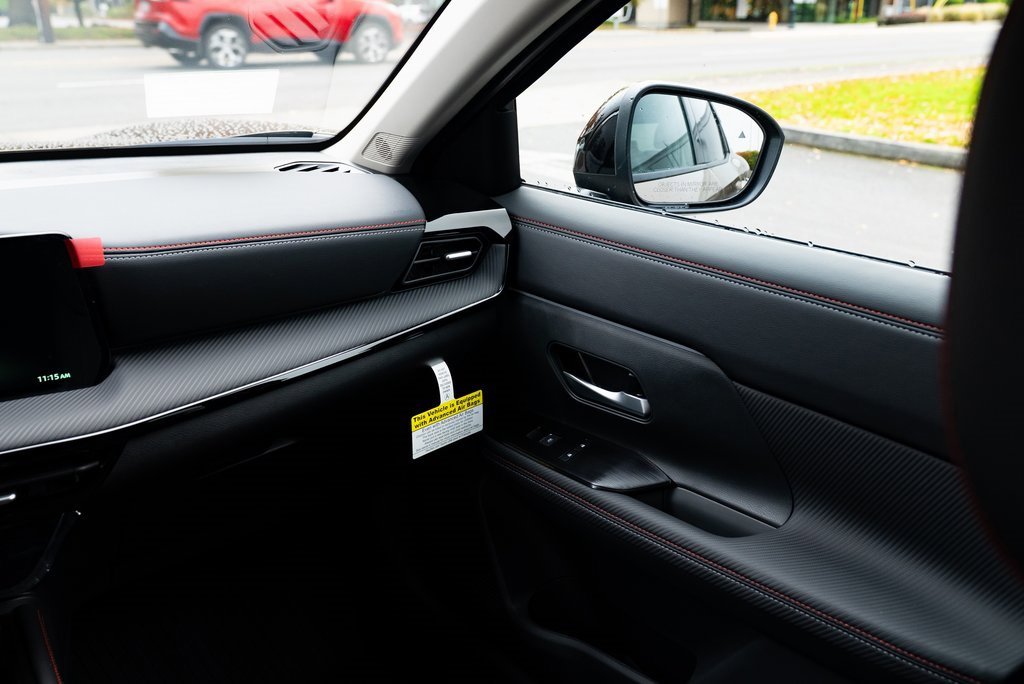 New 2026 Nissan Kicks SR image 10