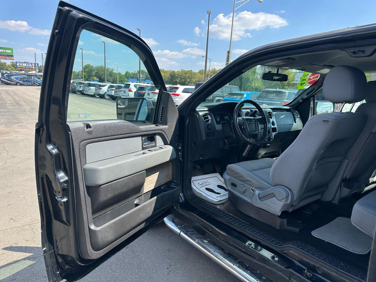 Used 2014 Ford F150 XLT w/ Equipment Group 302A Luxury AWD/4WD image 15