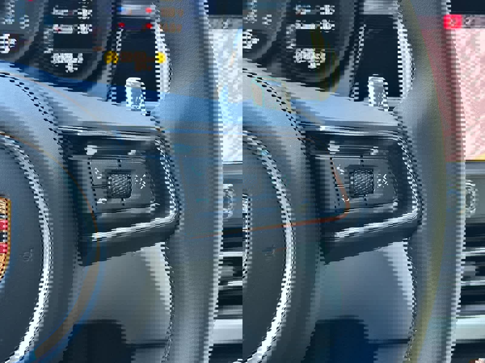 New 2026 Porsche Macan image 28