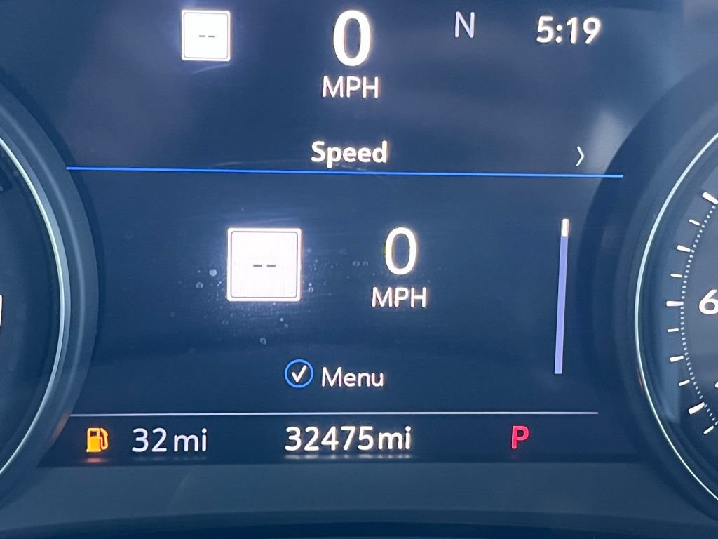 Used 2024 Cadillac XT5 Premium Luxury w/ Technology Package FWD image 35