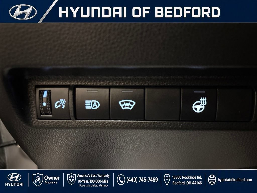 Used 2025 Toyota RAV4 XLE AWD/4WD image 27
