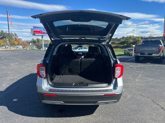 Certified 2022 Ford Explorer XLT w/ Equipment Group 202A image 11