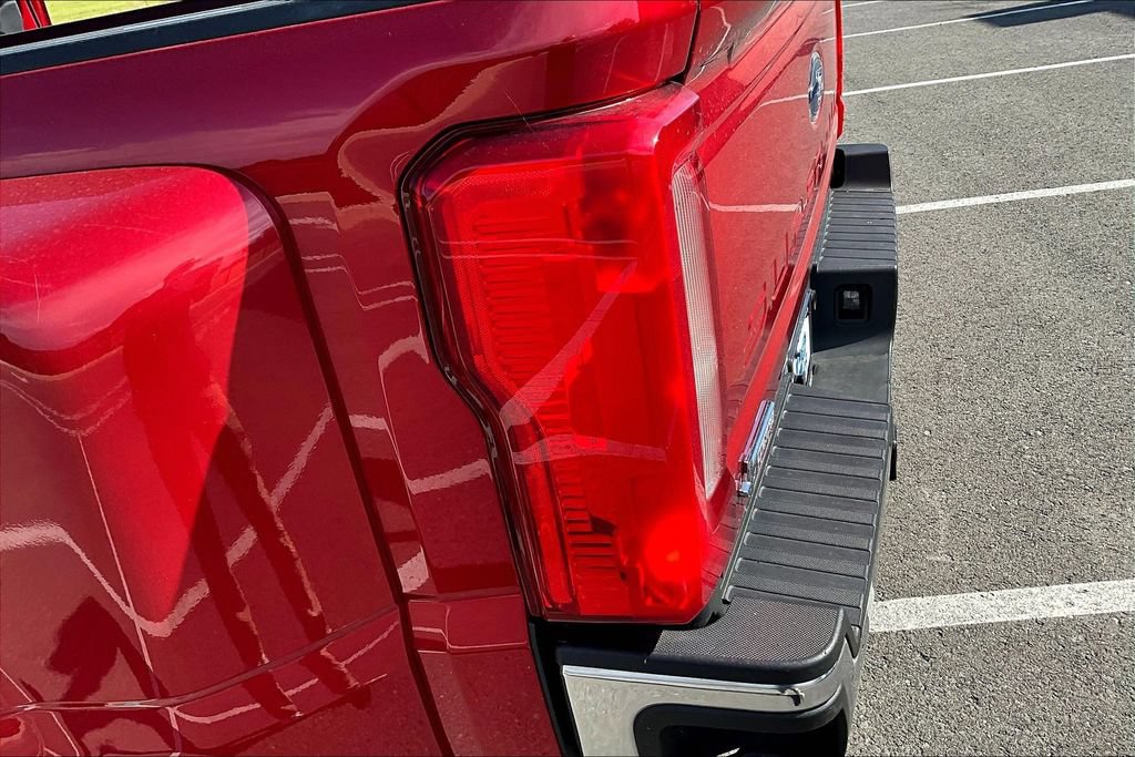 Used 2023 Ford F350 XLT AWD/4WD image 22