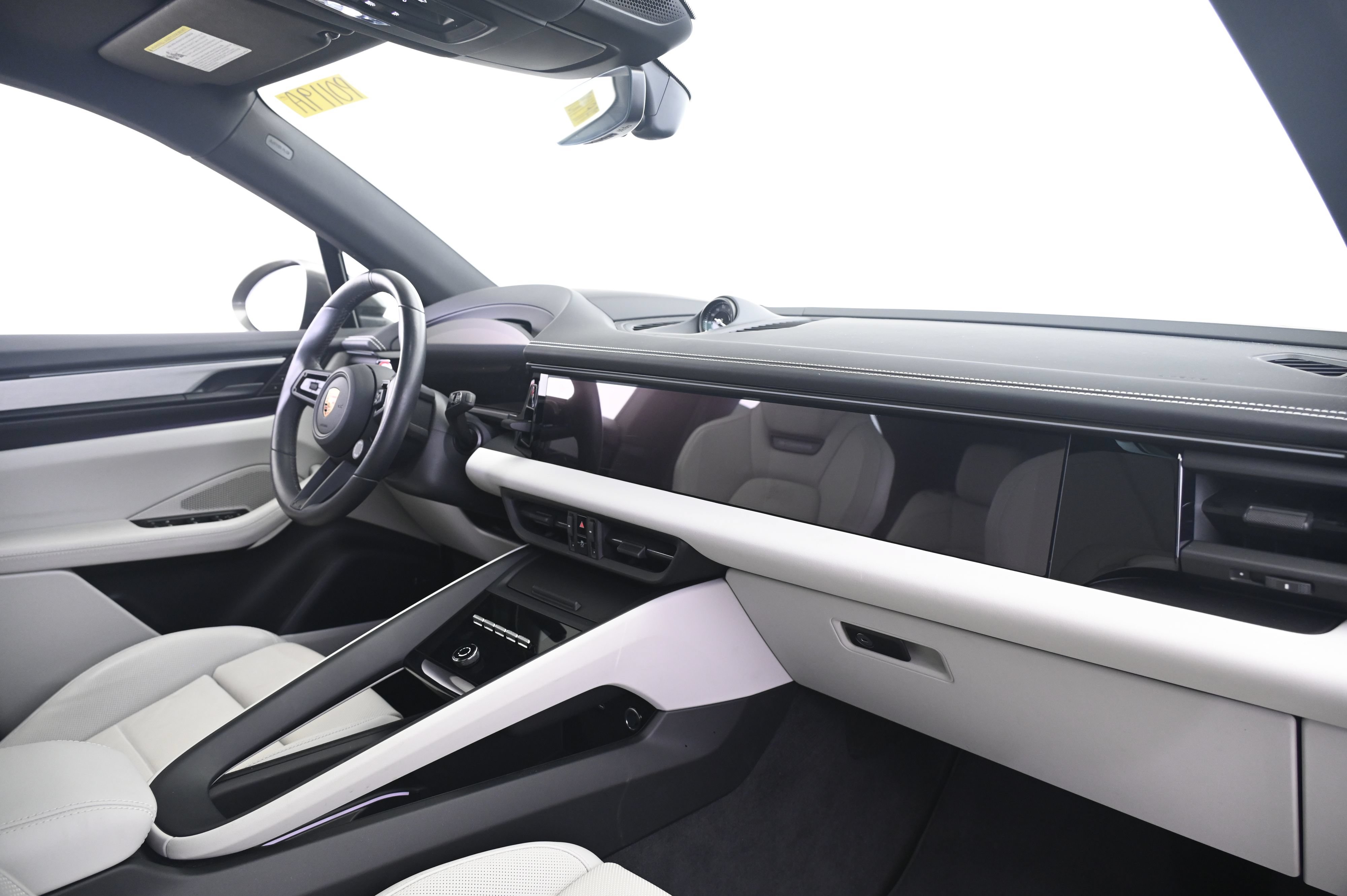 Certified 2024 Porsche Macan 4 Electric AWD/4WD image 23