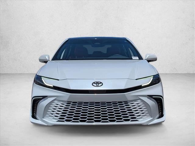 Used 2025 Toyota Camry XSE FWD image 2