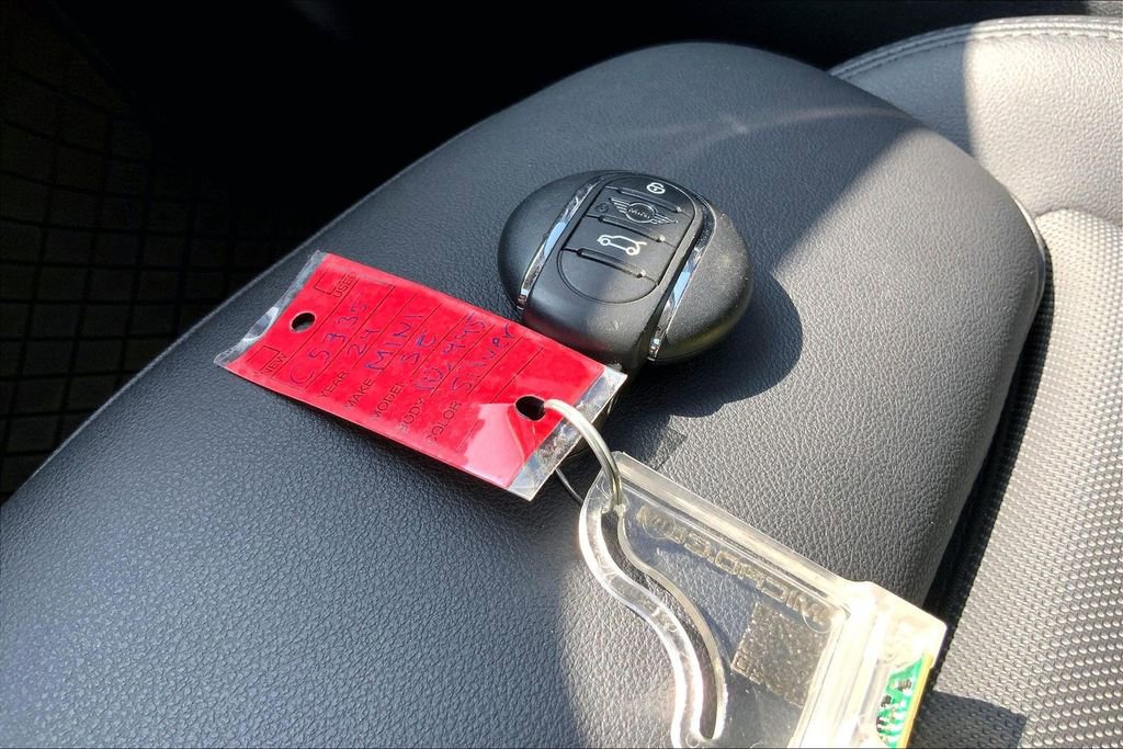 Certified 2024 MINI Cooper SE image 14