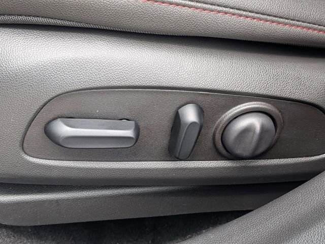 Used 2025 Chevrolet Trax RS w/ Driver Confidence Package image 20