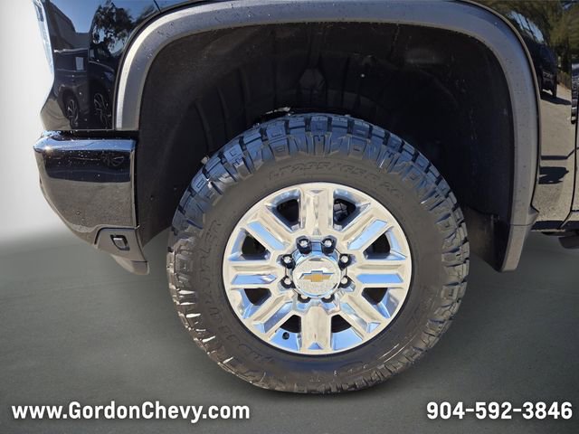 Used 2025 Chevrolet Silverado 2500 High Country w/ High Country Premium Package image 11