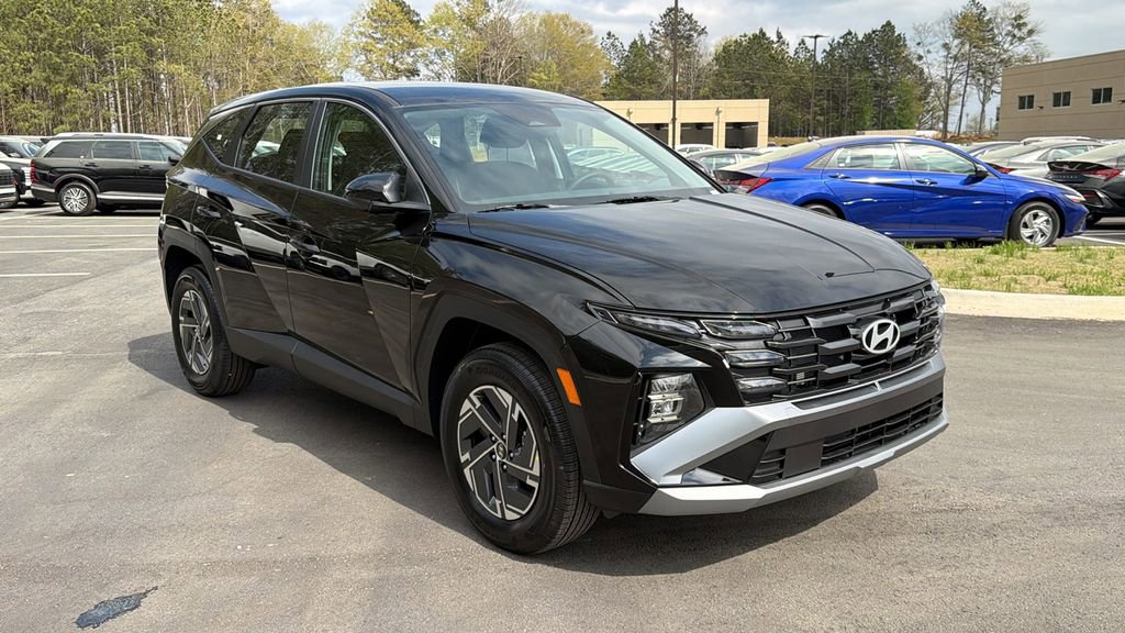 New 2026 Hyundai Tucson Blue SE AWD/4WD image 4