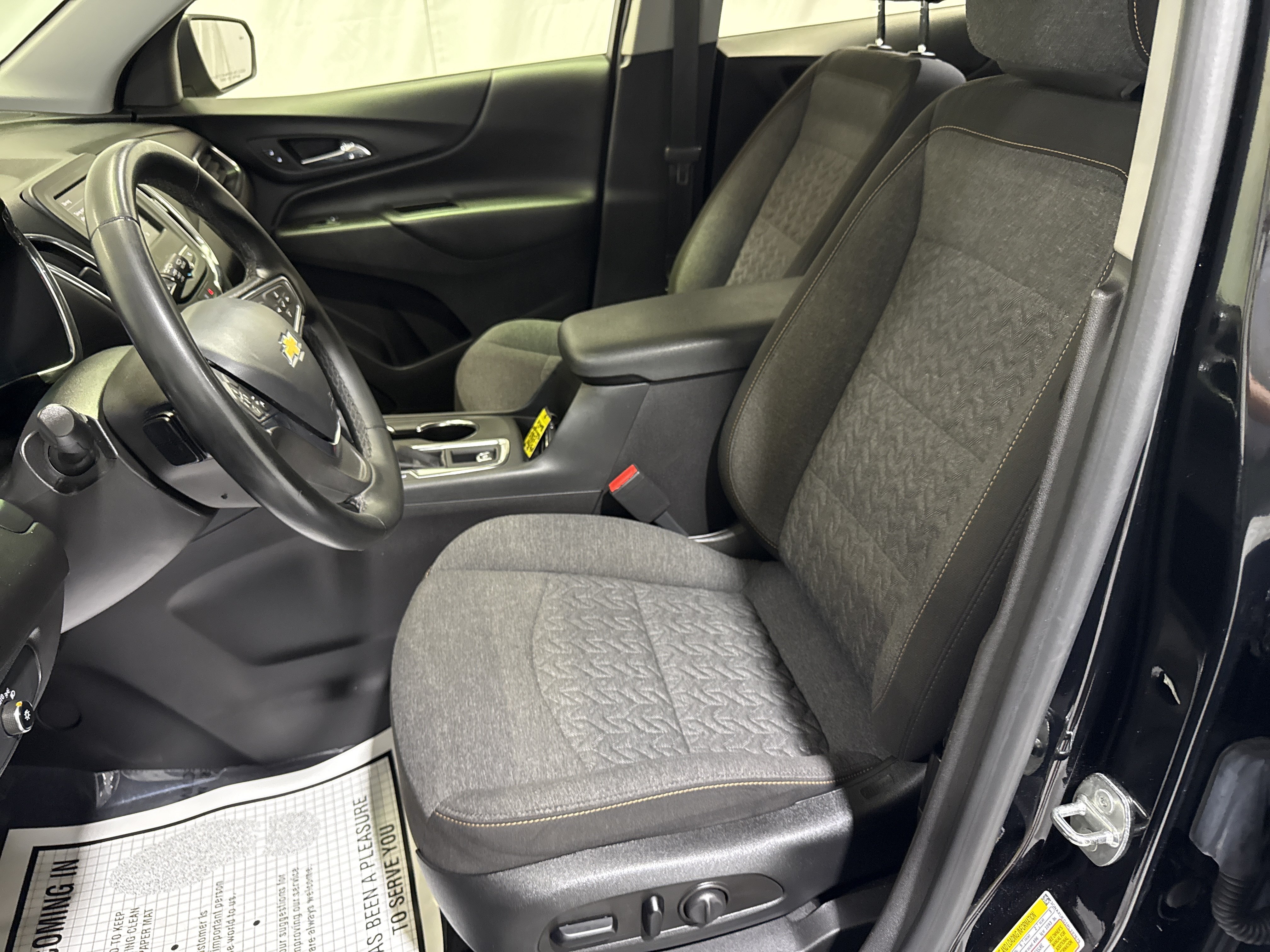 Used 2024 Chevrolet Equinox LT AWD/4WD image 18