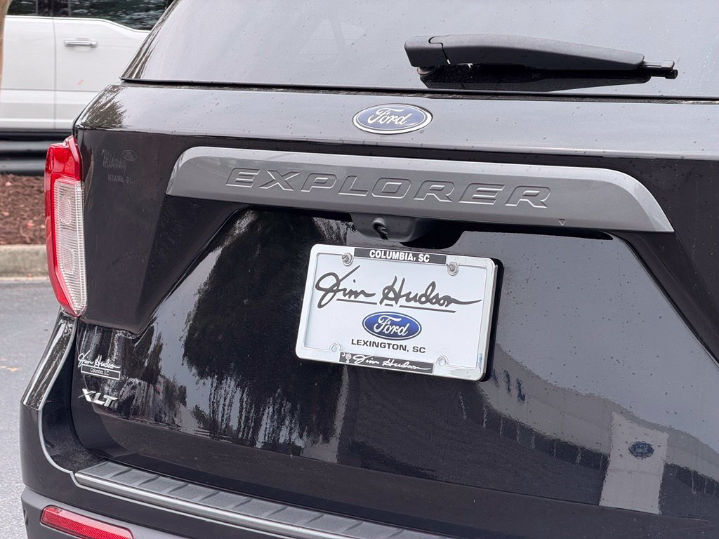 Used 2023 Ford Explorer XLT w/ Equipment Group 202A RWD image 11
