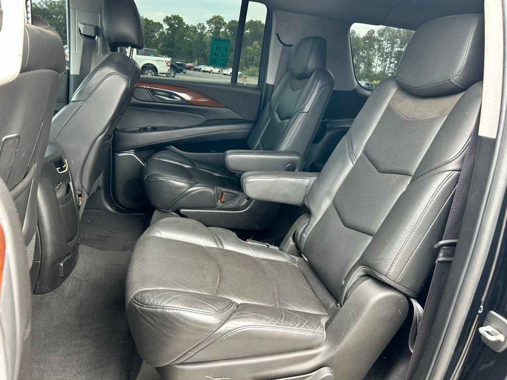 Used 2017 Cadillac Escalade ESV Luxury AWD/4WD image 20