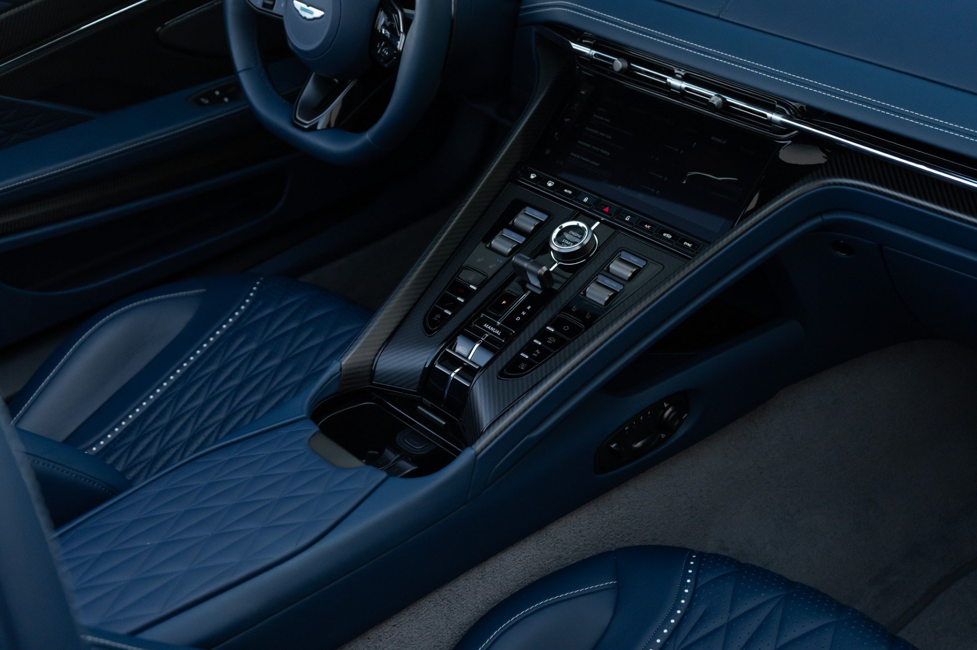 Used 2025 Aston Martin DB12 Convertible RWD image 26