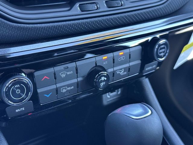 New 2026 Jeep Compass Latitude image 28