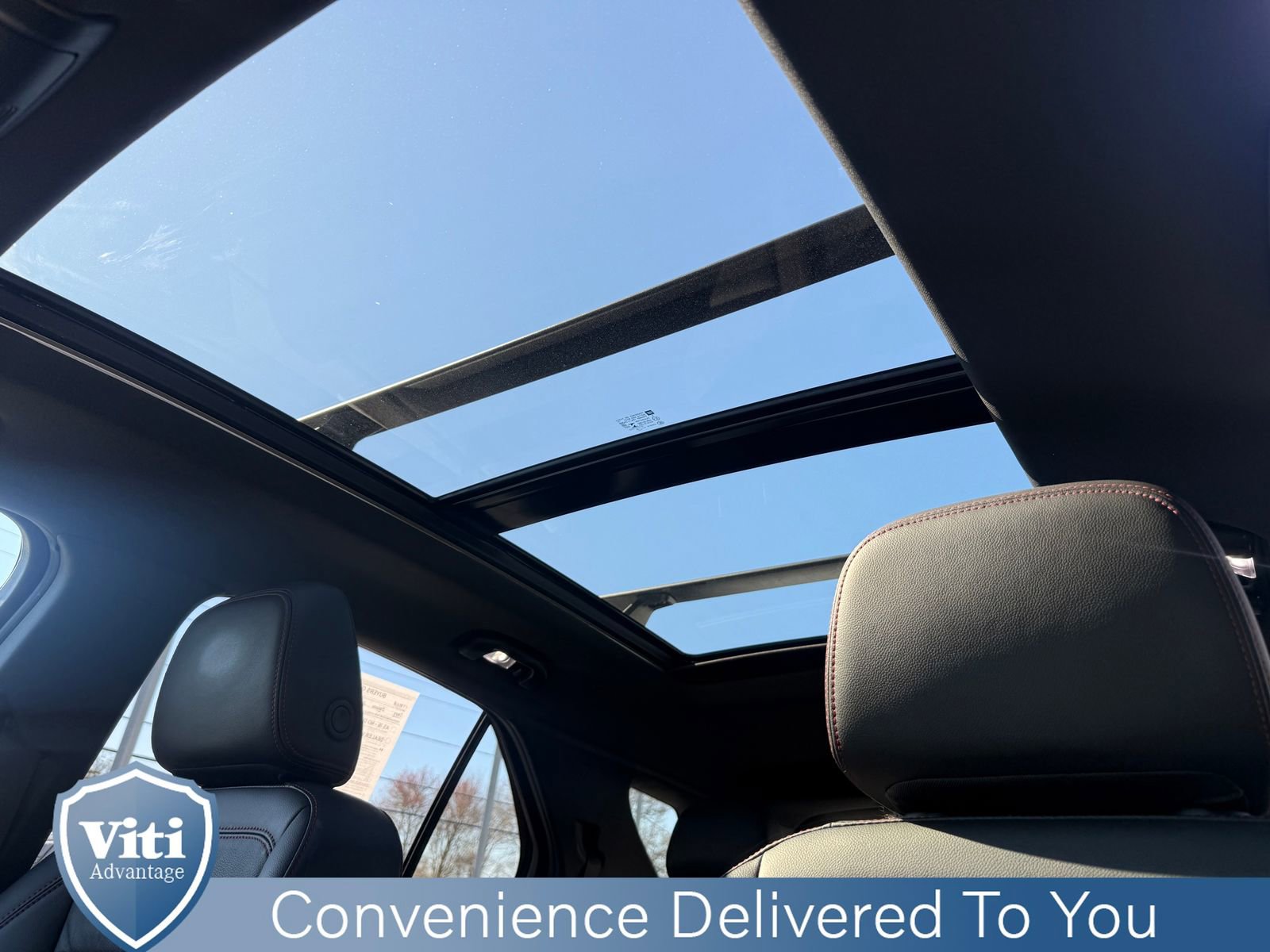 Used 2022 Chevrolet Equinox RS w/ RS Leather Package AWD/4WD image 19