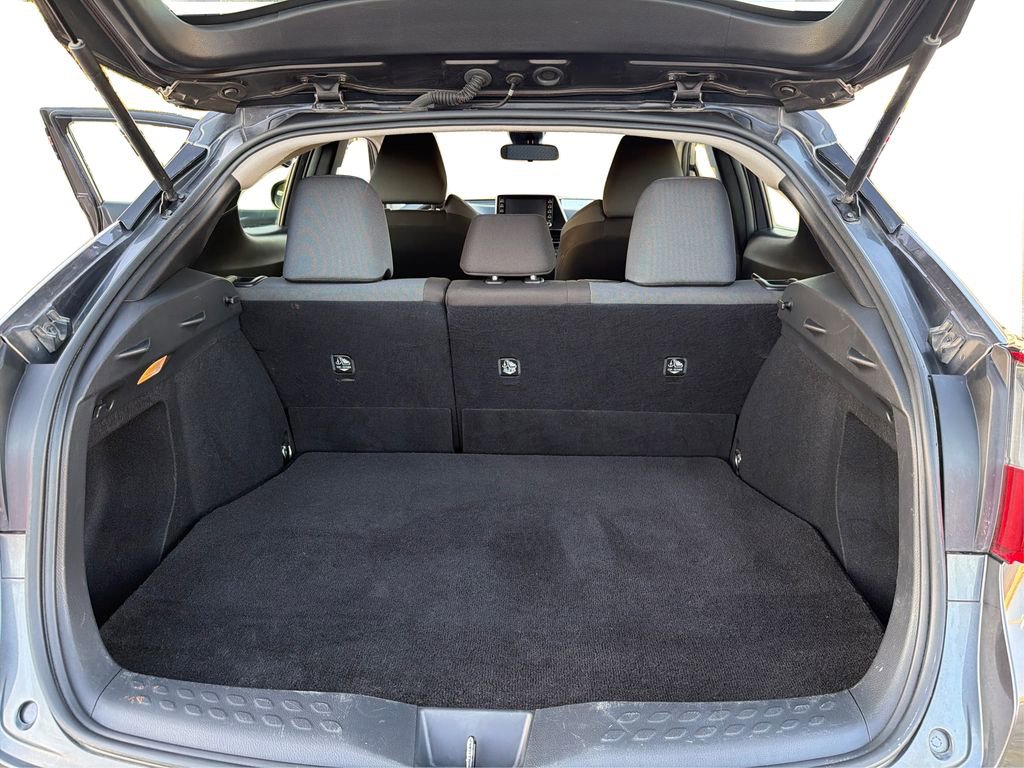 Used 2020 Toyota C-HR LE image 13