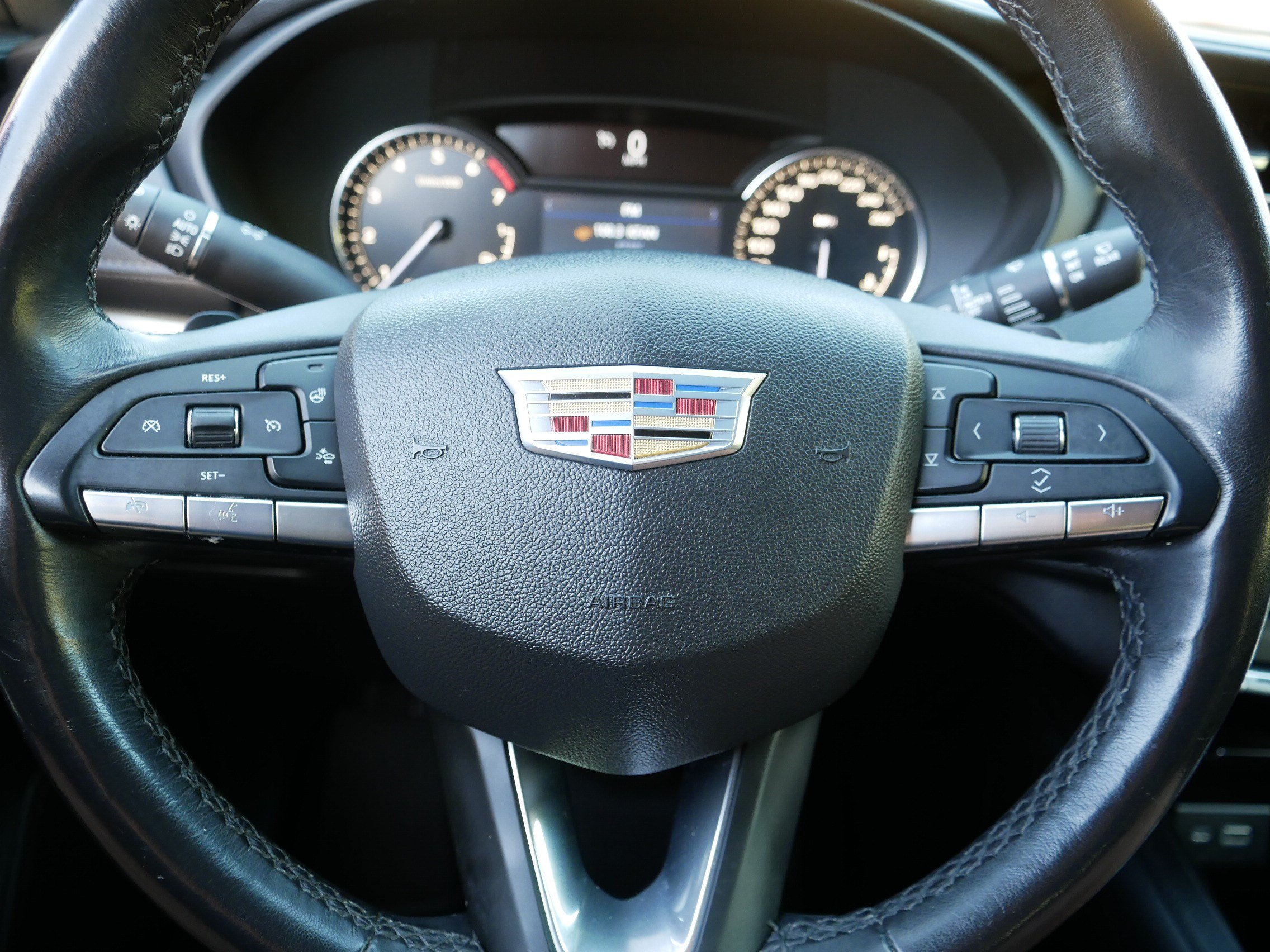 Used 2020 Cadillac XT4 Premium Luxury w/ Trailering Package AWD/4WD image 24
