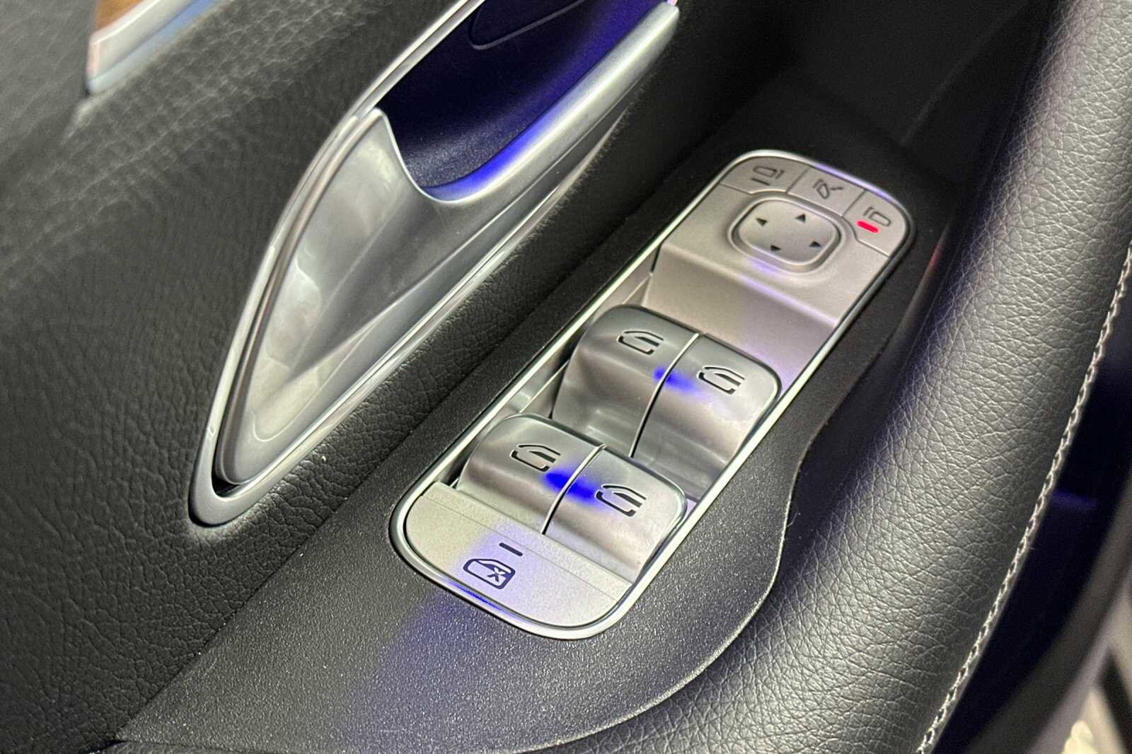 Certified 2025 Mercedes-Benz GLE 350 4MATIC image 12