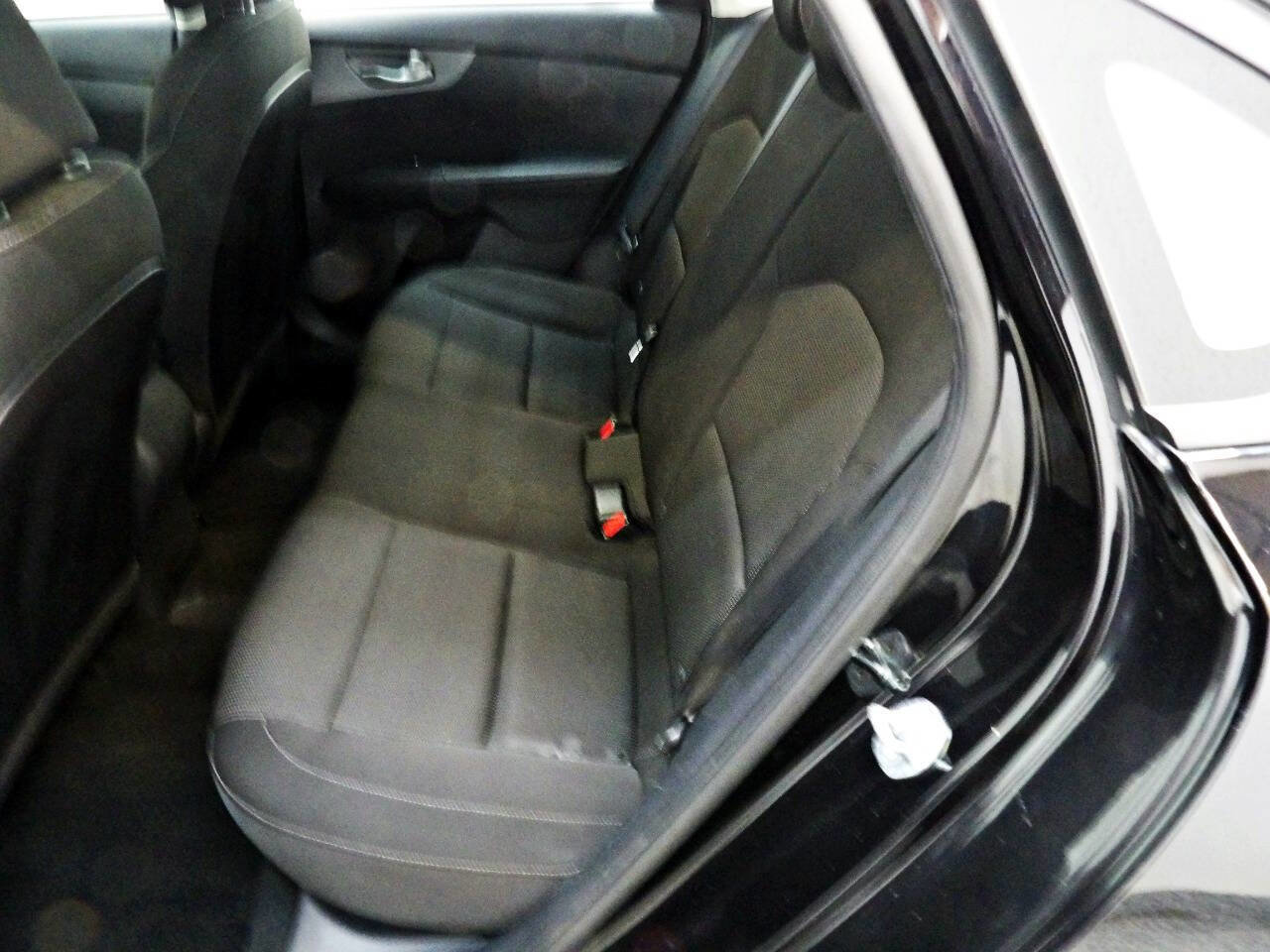 Used 2021 Kia Forte LXS image 9