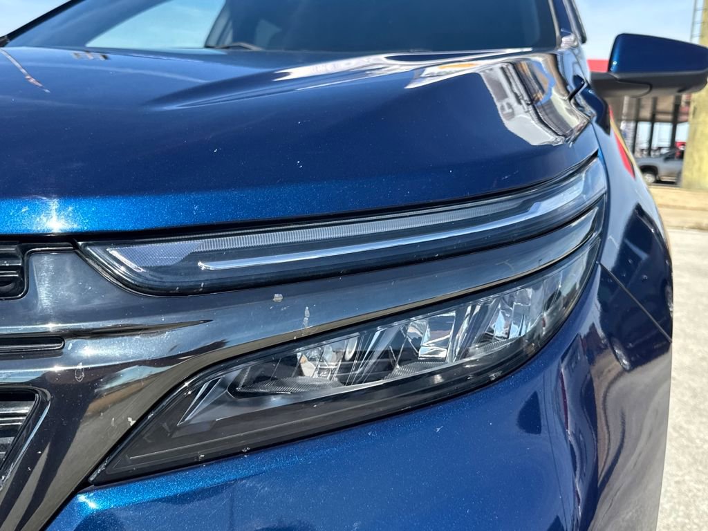 Used 2022 Chevrolet Equinox RS w/ RS Leather Package image 12