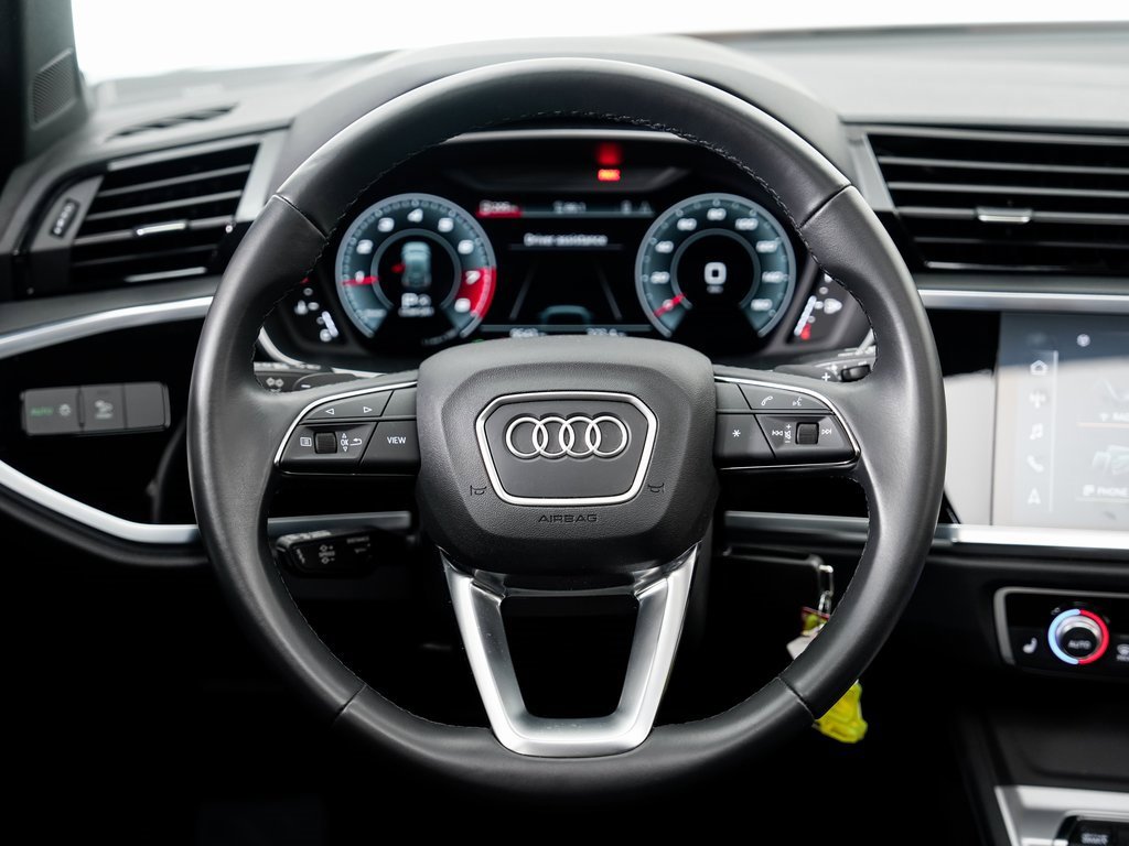 Used 2023 Audi Q3 2.0T Premium Plus w/ Premium Plus Package image 11