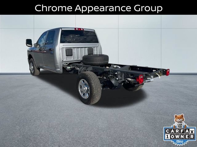 Used 2023 RAM 3500 Tradesman w/ Chrome Appearance Group AWD/4WD image 7