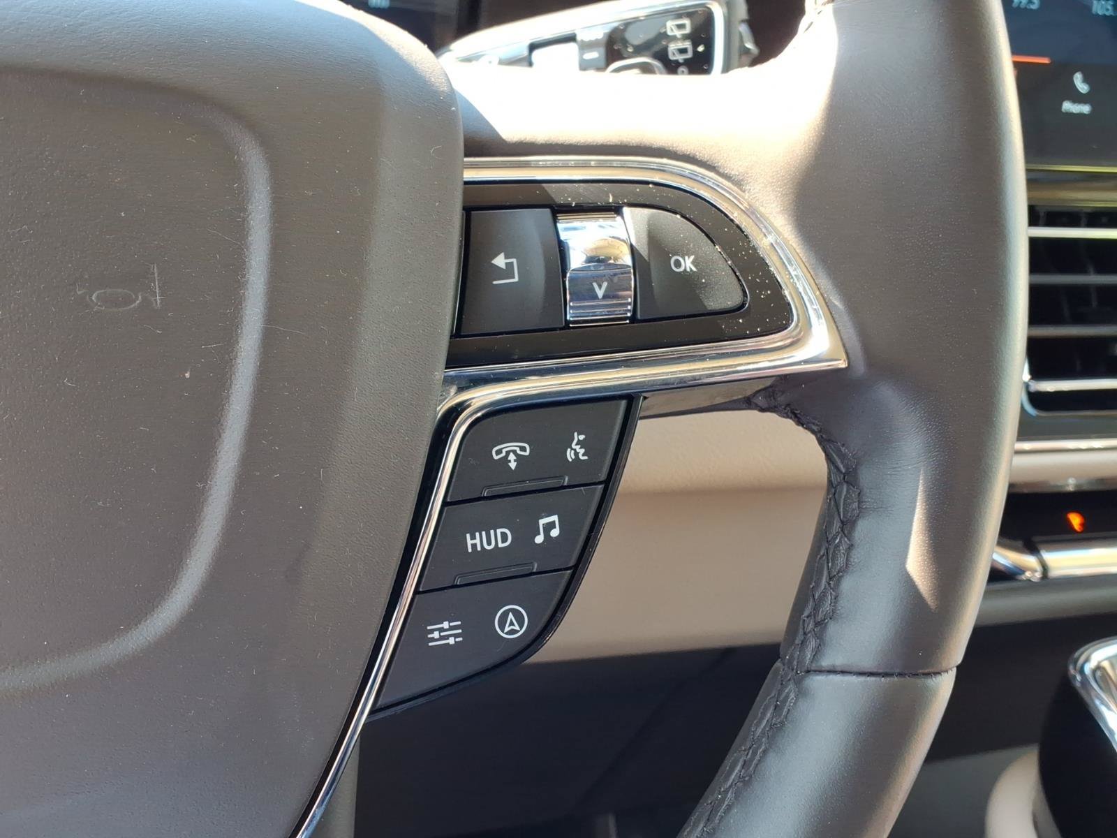 Certified 2024 Lincoln Navigator Reserve AWD/4WD image 22