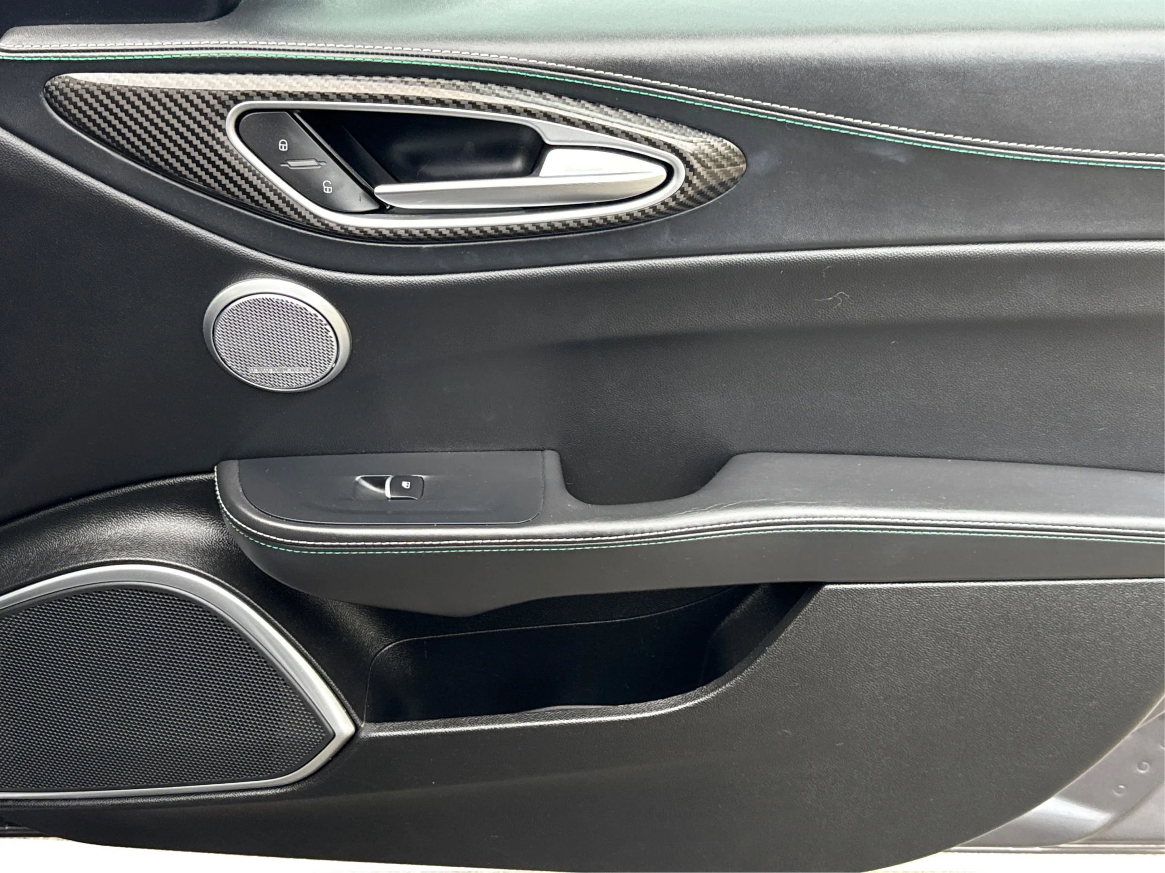 Used 2018 Alfa Romeo Giulia Quadrifoglio w/ Driver Assist Dynamic Package RWD image 22